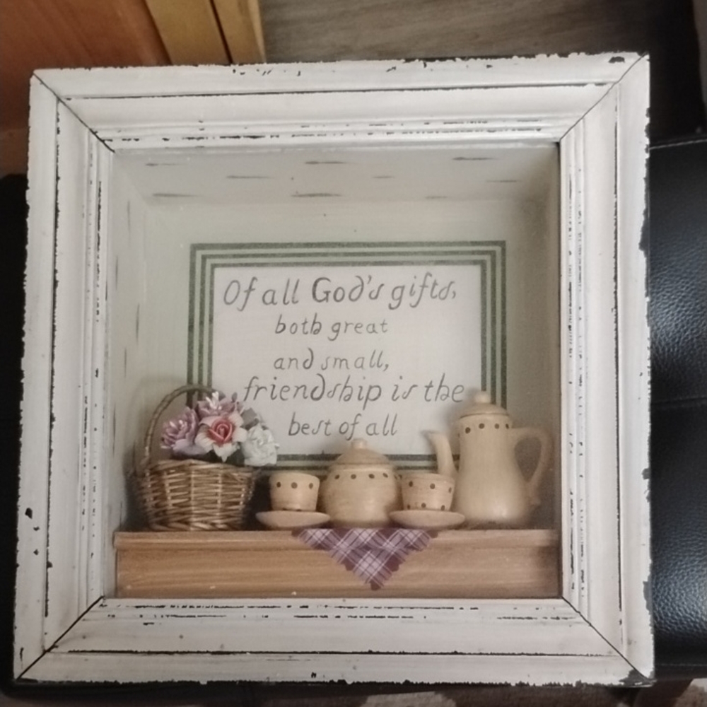 Rustic White Framed Kitchen Decor